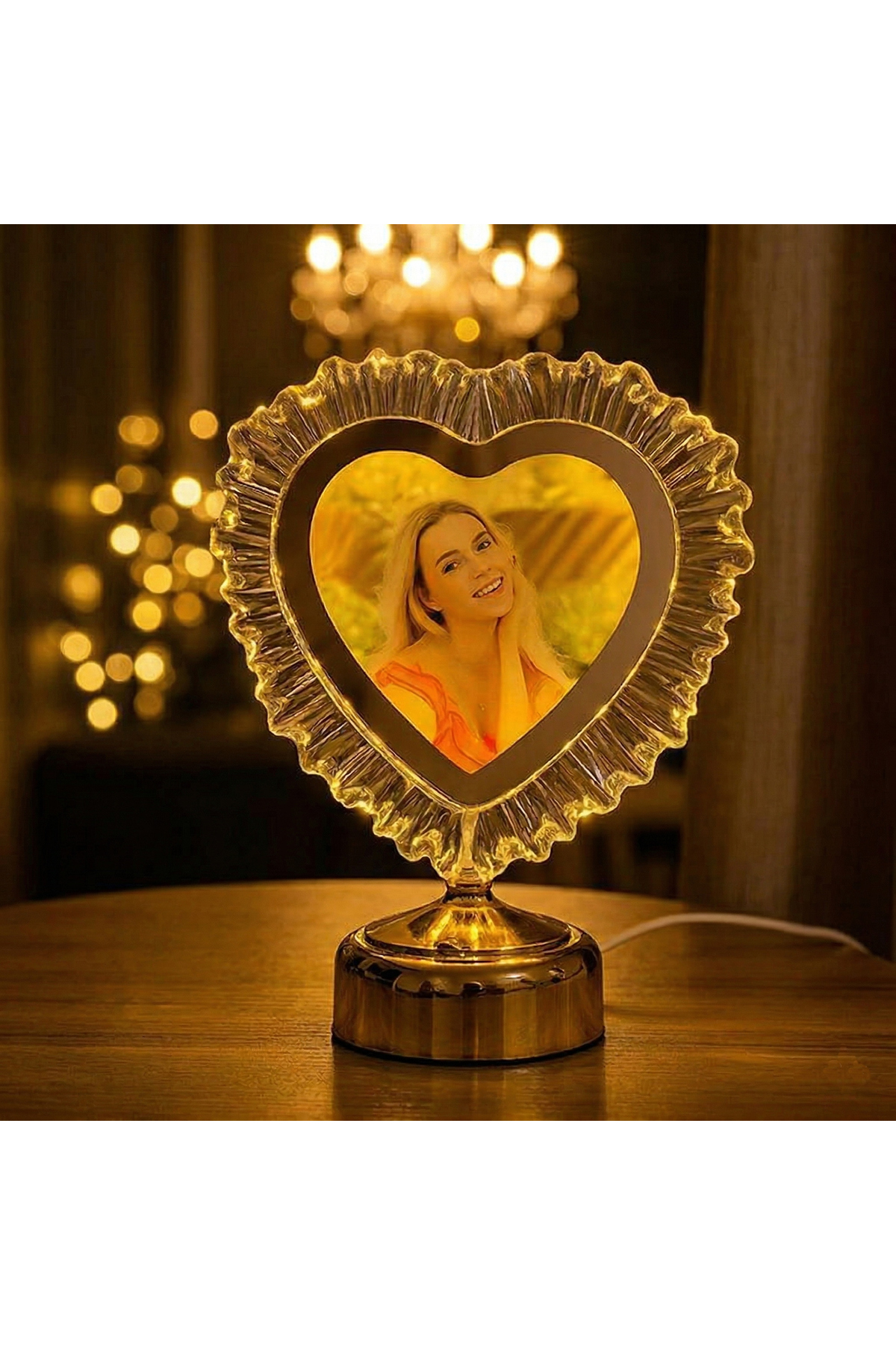Yatak Odası İçin Abajur Led Işıklı Fotoğraflı Çerçeve Kristal Kalpli Kişiye Özel Resimli Abajür resmi